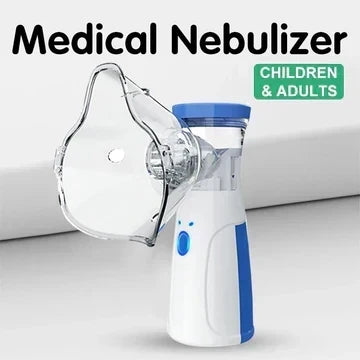Draagbare vernevelaar met transparant masker op een lichte achtergrond, bedoeld voor zowel kinderen als volwassenen. 3