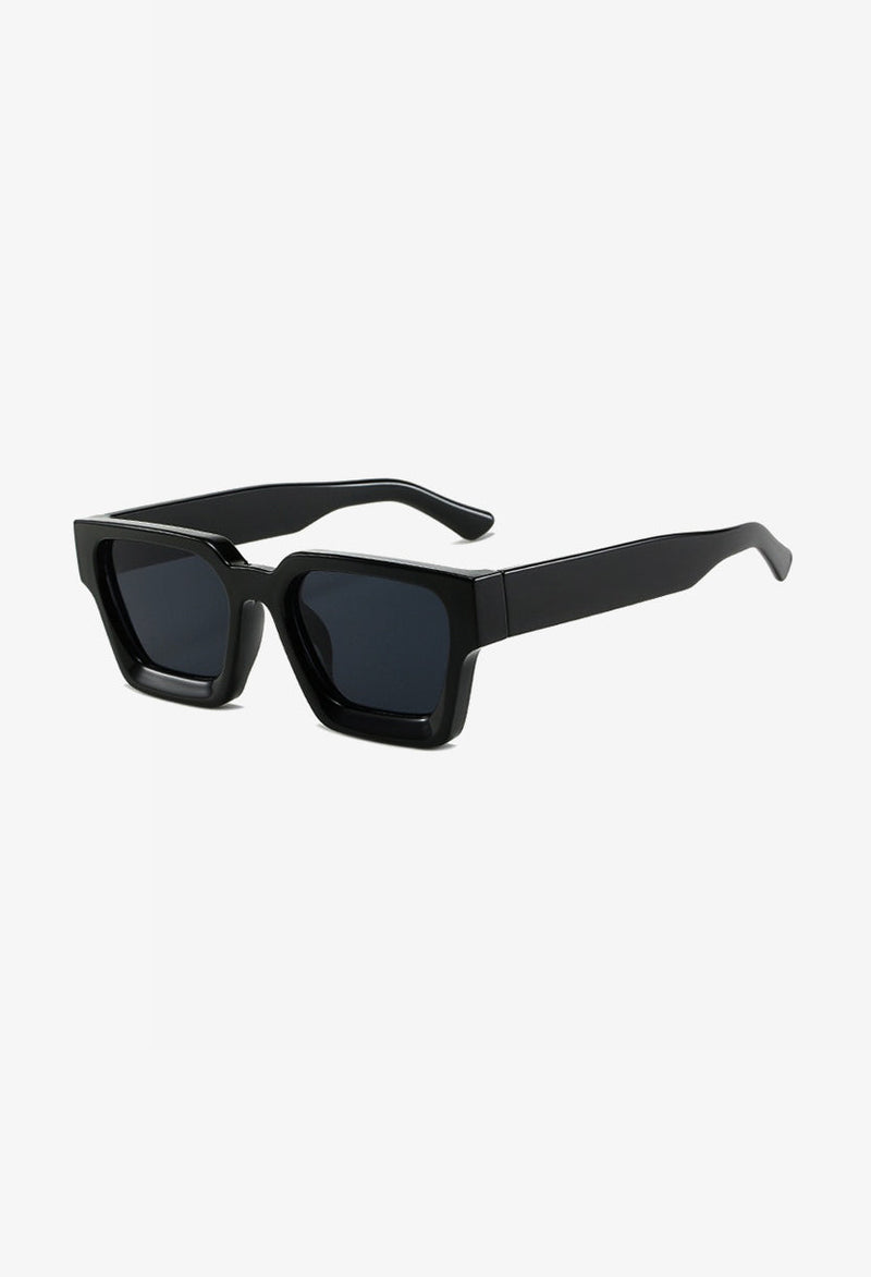 Stylish Sunglasses with 100% UV Protection – Selis