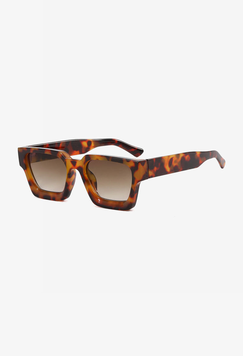 Stylish Sunglasses with 100% UV Protection – Selis