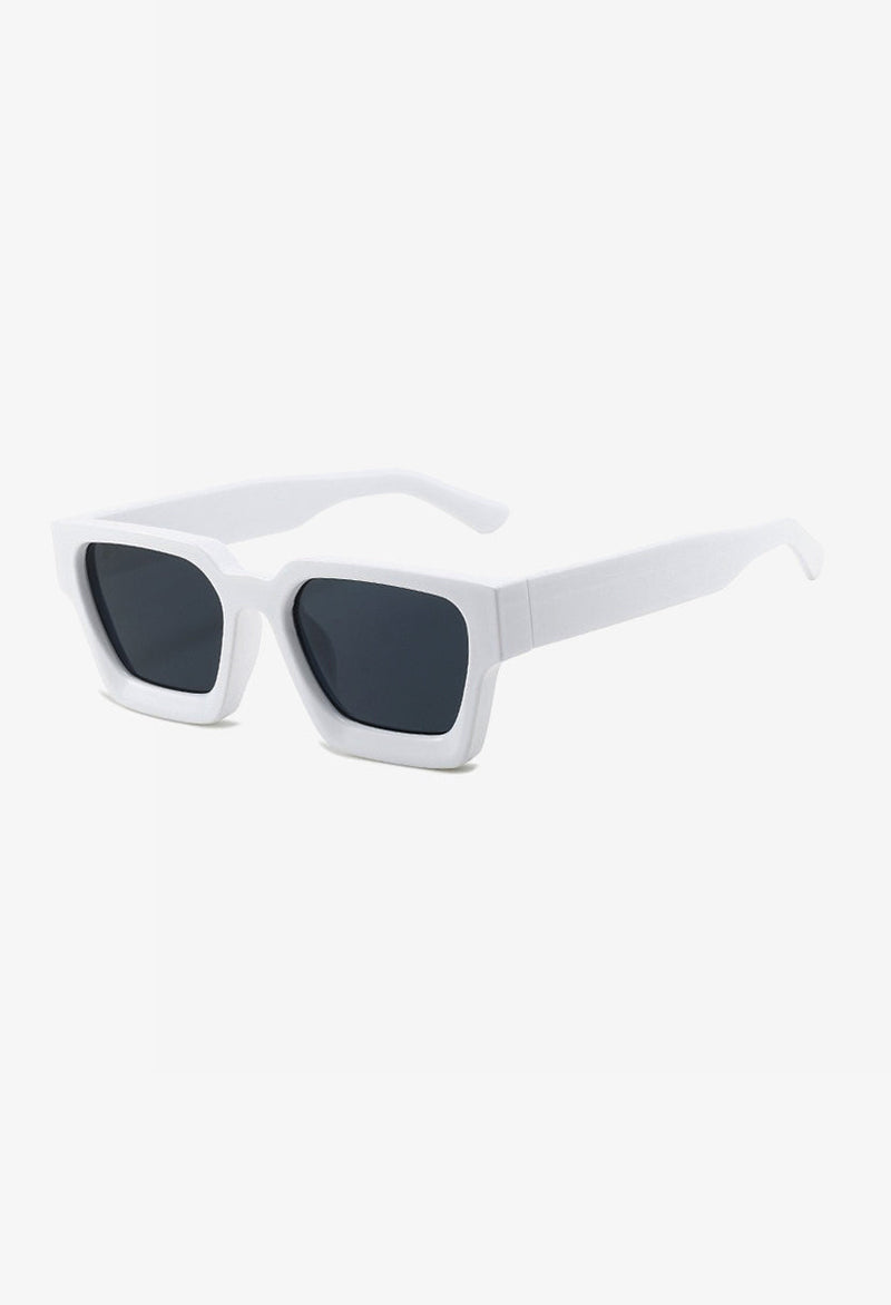 Stylish Sunglasses with 100% UV Protection – Selis