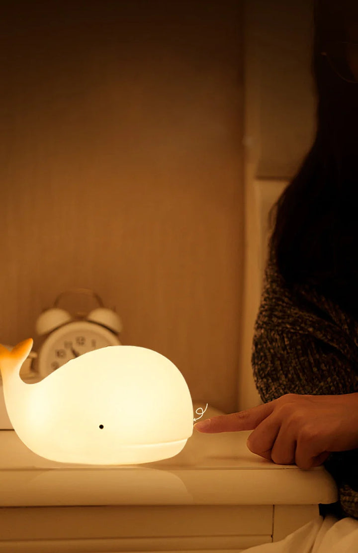 Urocza lampka nocna wieloryb z zmianą koloru - GlowWhale