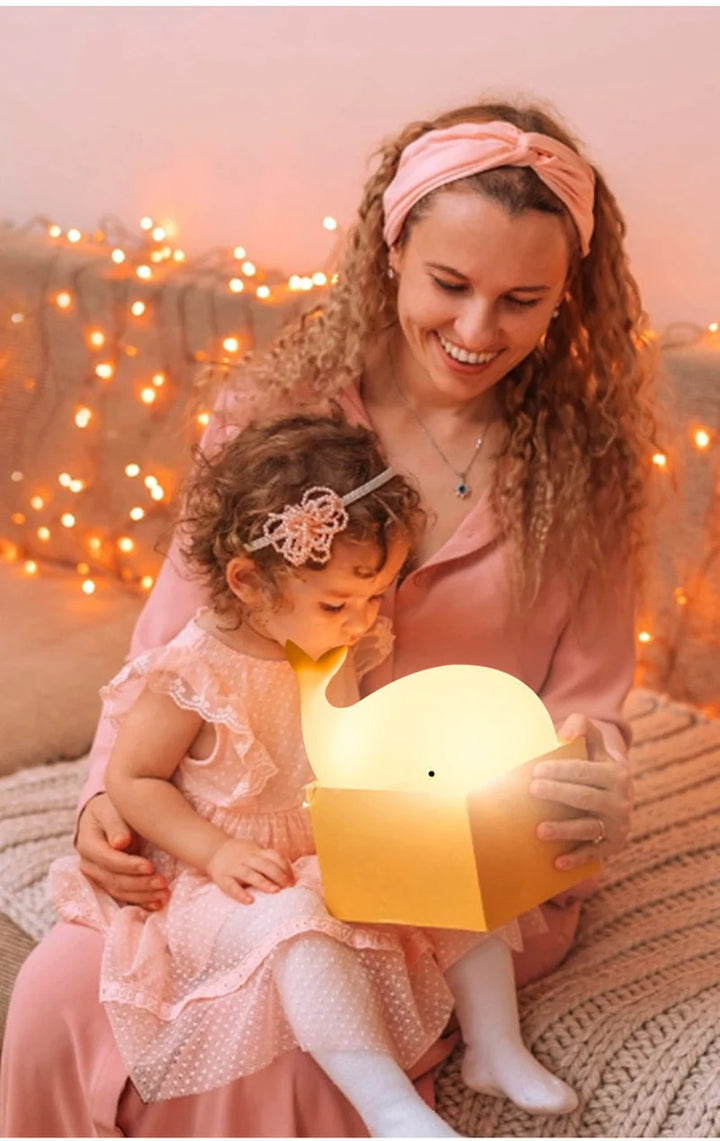 Urocza lampka nocna wieloryb z zmianą koloru - GlowWhale