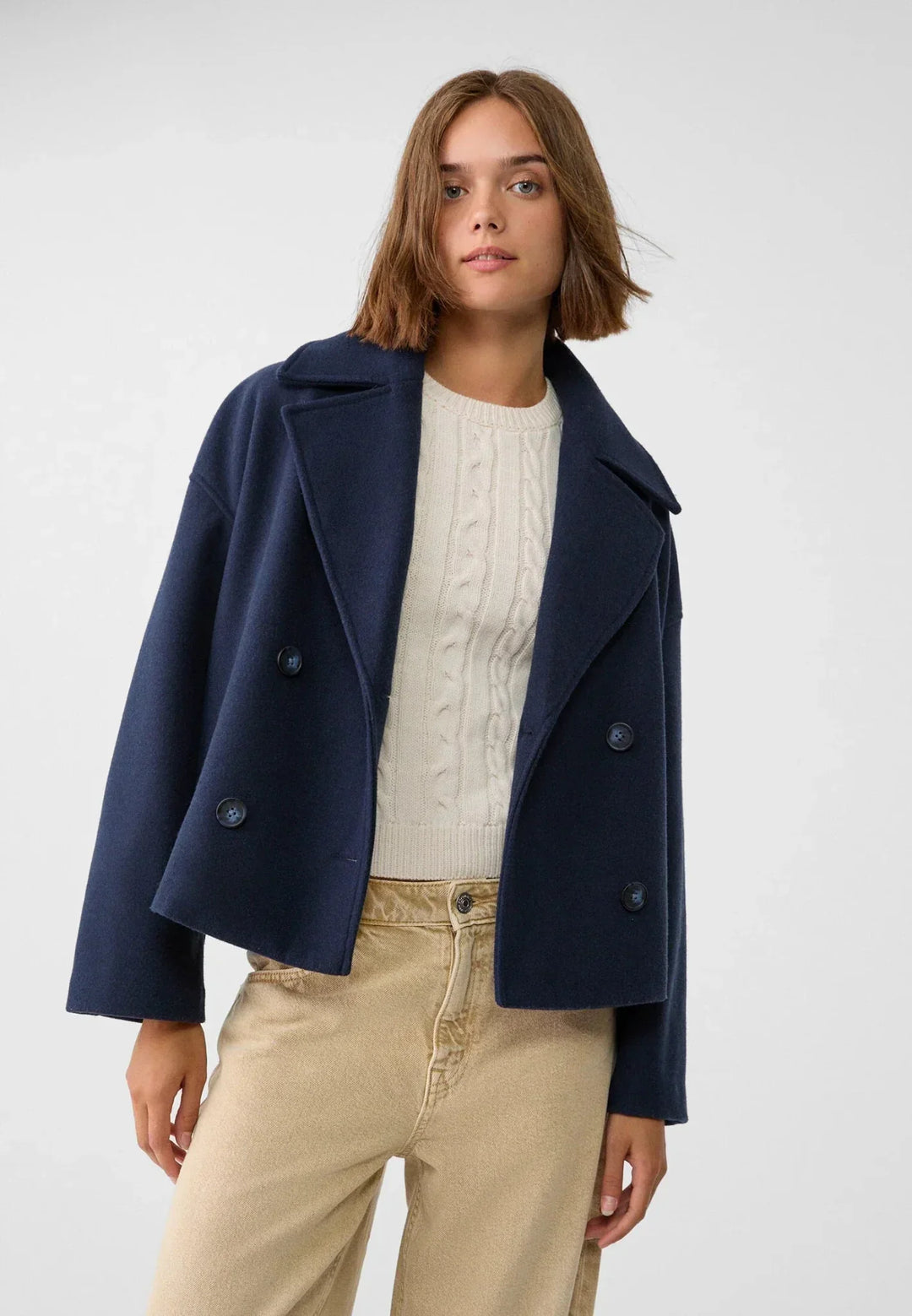 Short Autumn Coat in Double-Breasted Style – Clara