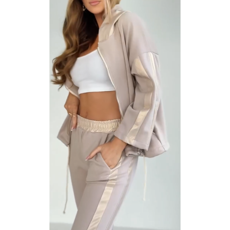 Striped women's tracksuit with hood and waistband – Cosima