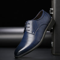 Stylish Men's Lace-Up Shoes with Brogue Details - Lennard