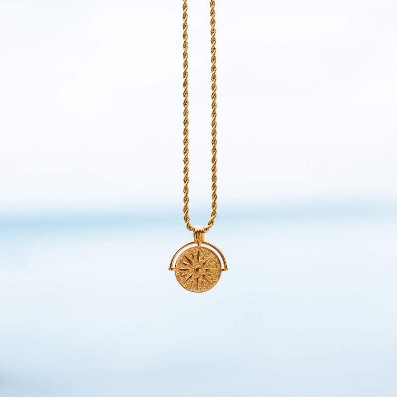 Stylish Sun Pendant Necklace - Aurora