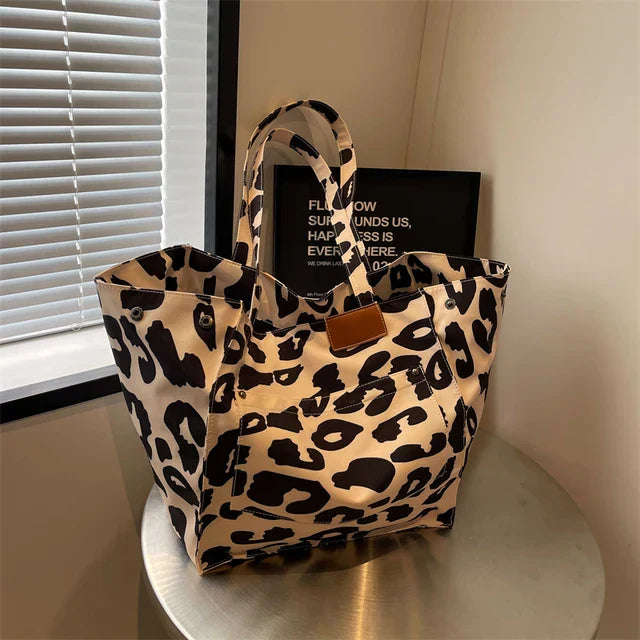 Oversized Canvas Shoulder Bag with Leopard Print - Lila