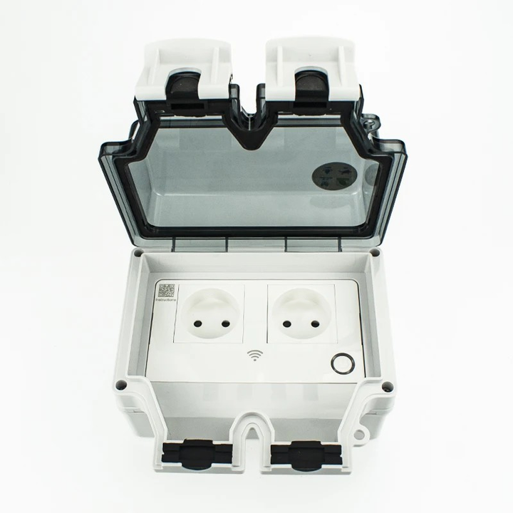 Smart WiFi Outdoor Plug with IP66 Waterproof Rating - Voltura