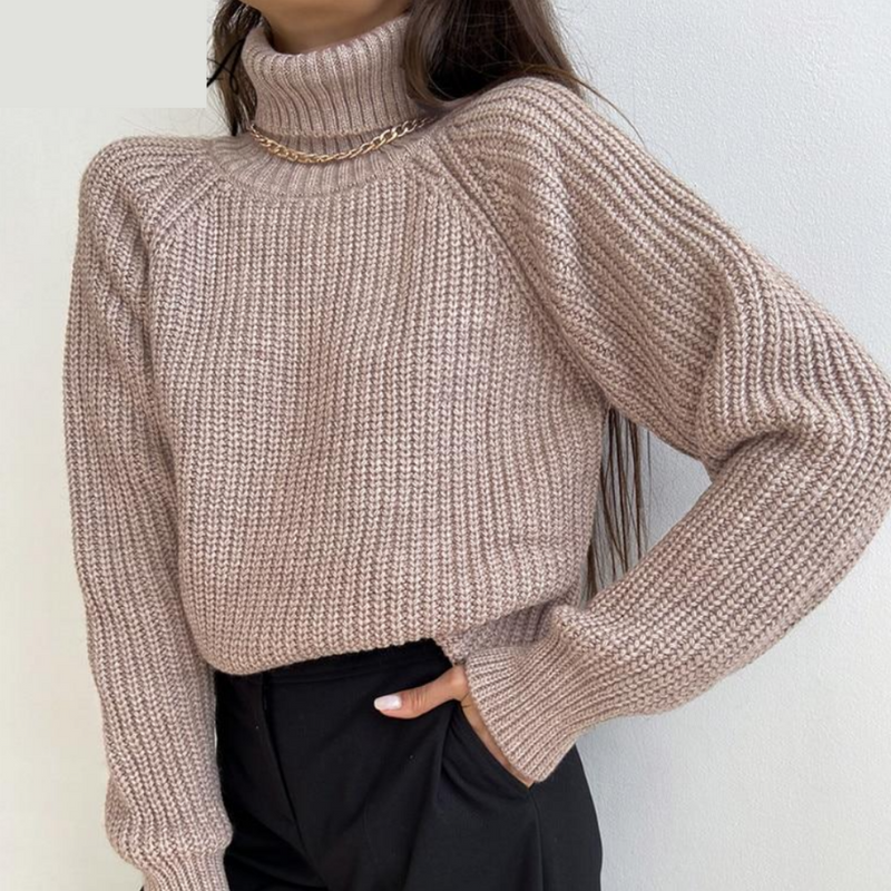 Coco Turtleneck | A warm & finely knitted sweater