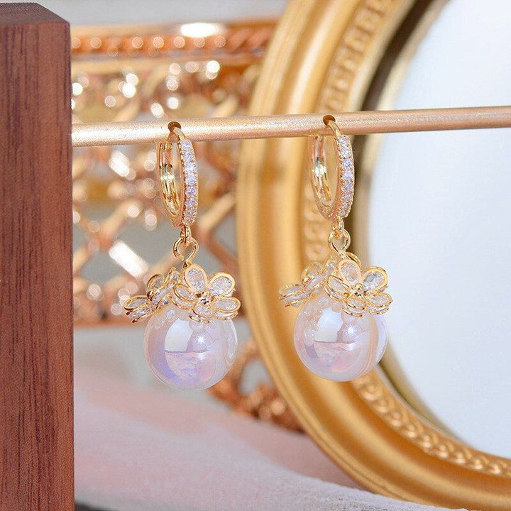 Pearl Earrings™