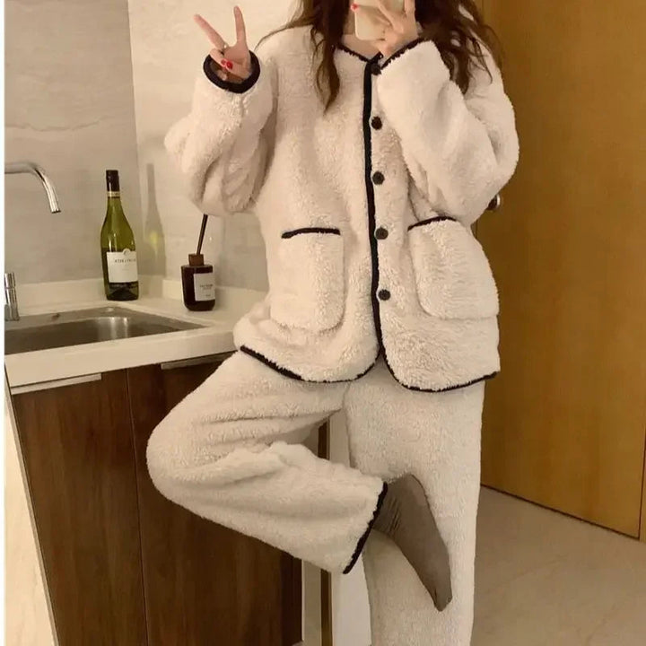 Jasmijn Fluff Pajama Duo | Warm & Comfy
