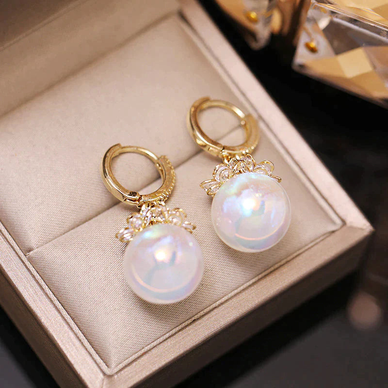 Pearl Earrings™