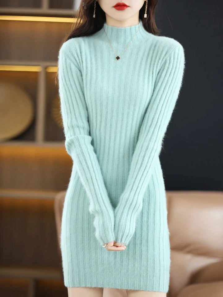 Chantal Velvet Dress | Classic and Beautiful