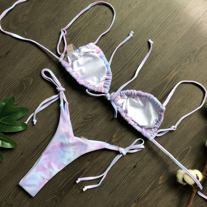 Nora Bikini | Urok na wybrzeżu