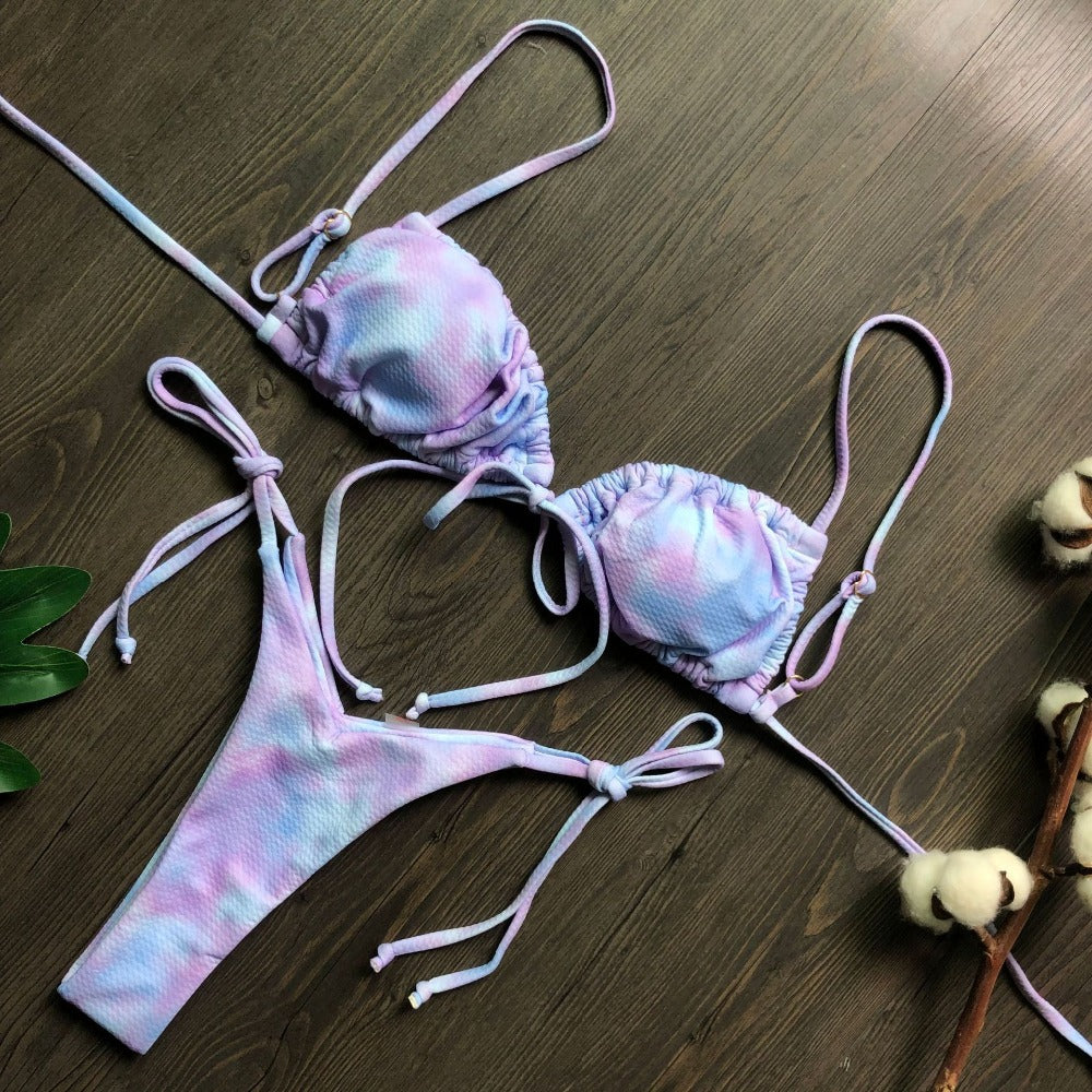 Nora Bikini | Urok na wybrzeżu