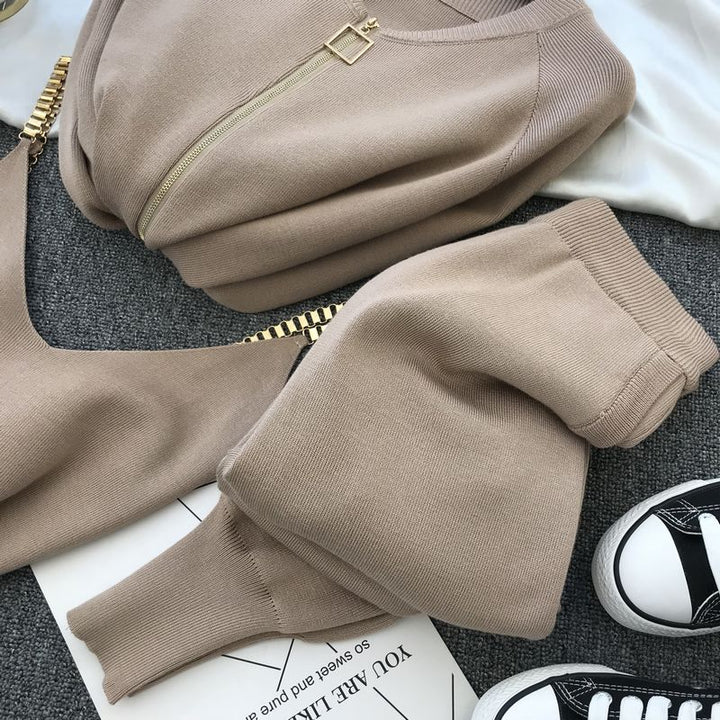 Vicky zestaw treningowy | 3-częściowy, stylowy dres damski