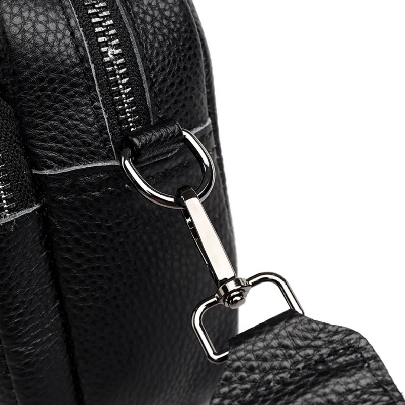 Carrie Messenger Bag | Sleek & Stylish