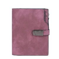 Compact Wallet with Magnetic Clasp | Handy & Trendy