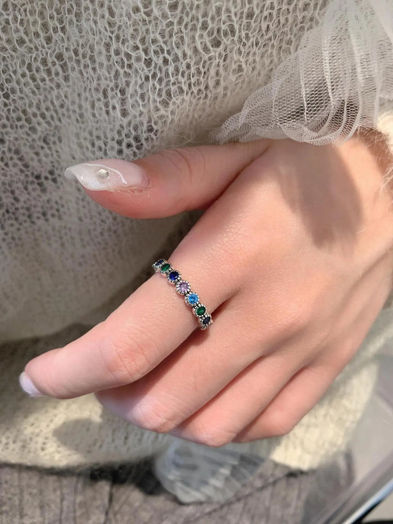 Silver Flower Stone Ring | With unique details