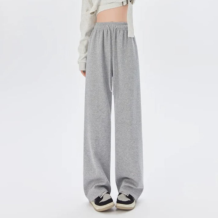 Cara Retro Sweatpants | Vintage & Stylish