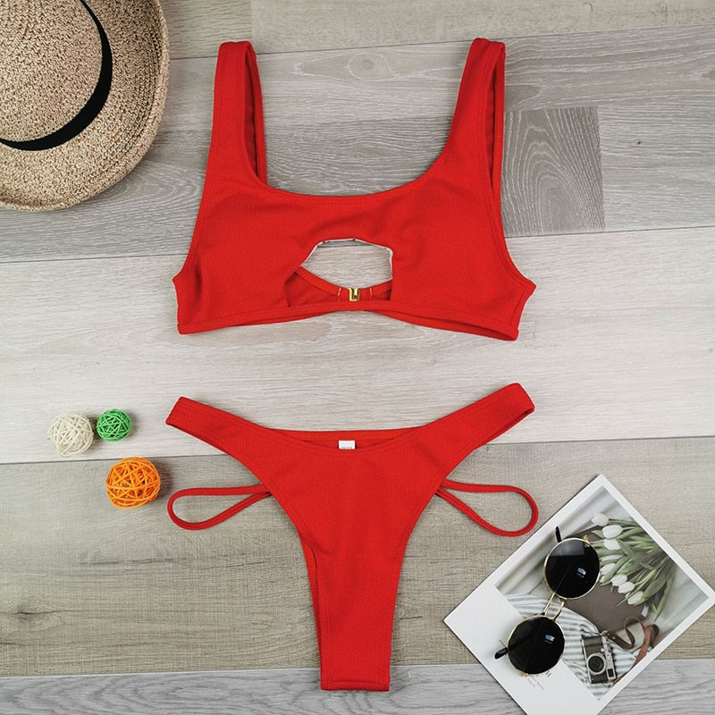 Bikini Ellie z wycięciami | Seksowne i stylowe