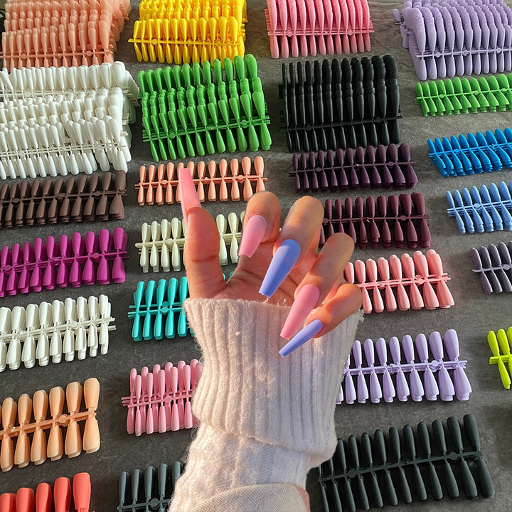Matte Press-On Nails (24 pcs) | Ideal for a night out