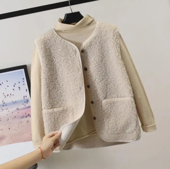 Cassandra Fleece Vest | Stylish & Versatile
