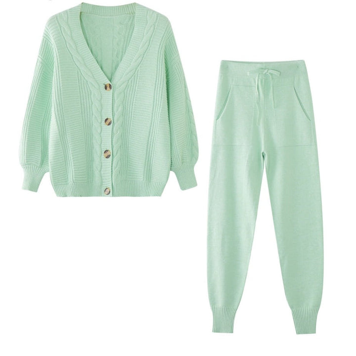 Winnie Winterset | Delightful 2-piece set with knitted cardigan & comfy pants