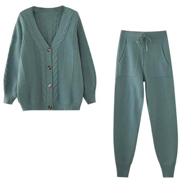 Winnie Winterset | Delightful 2-piece set with knitted cardigan & comfy pants