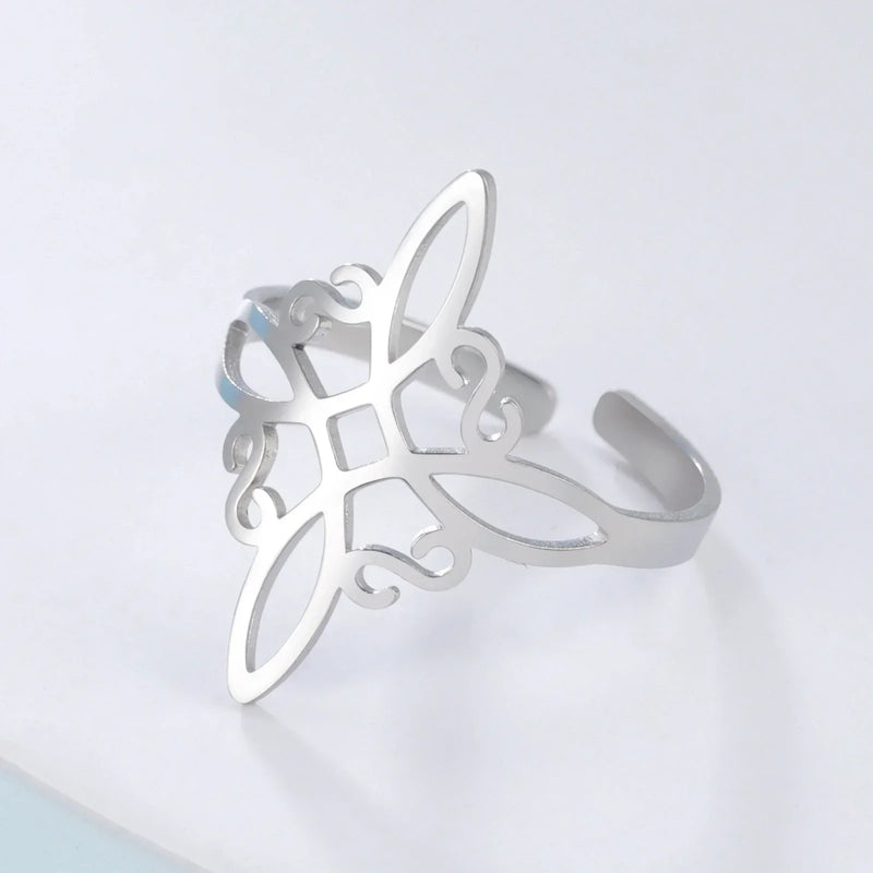 Amulet Ring with Cross Knot Protection | A unique ring