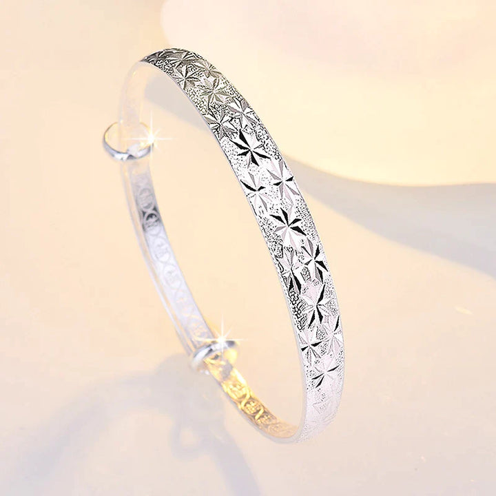 Beautiful star-shaped silver bracelet