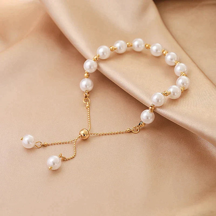Adjustable Pearl Bracelet | A beautiful bracelet