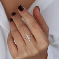 Amulet Ring with Cross Knot Protection | A unique ring