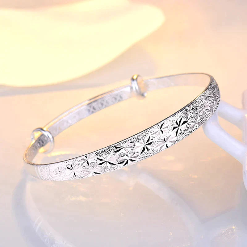 Beautiful star-shaped silver bracelet
