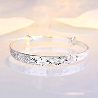Beautiful star-shaped silver bracelet