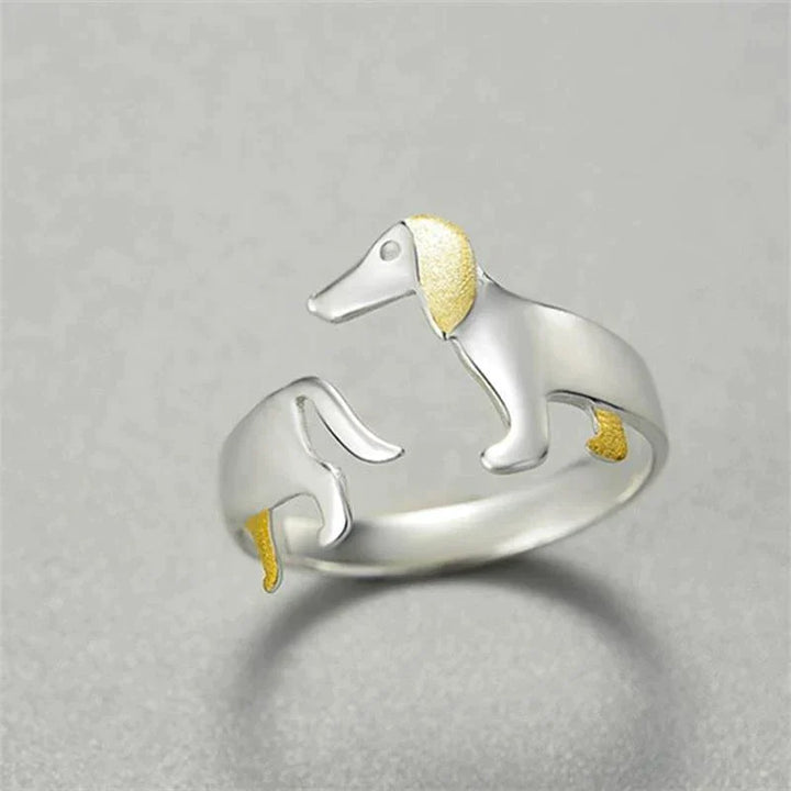 Cute Dachshund Ring | For the animal lovers among us!