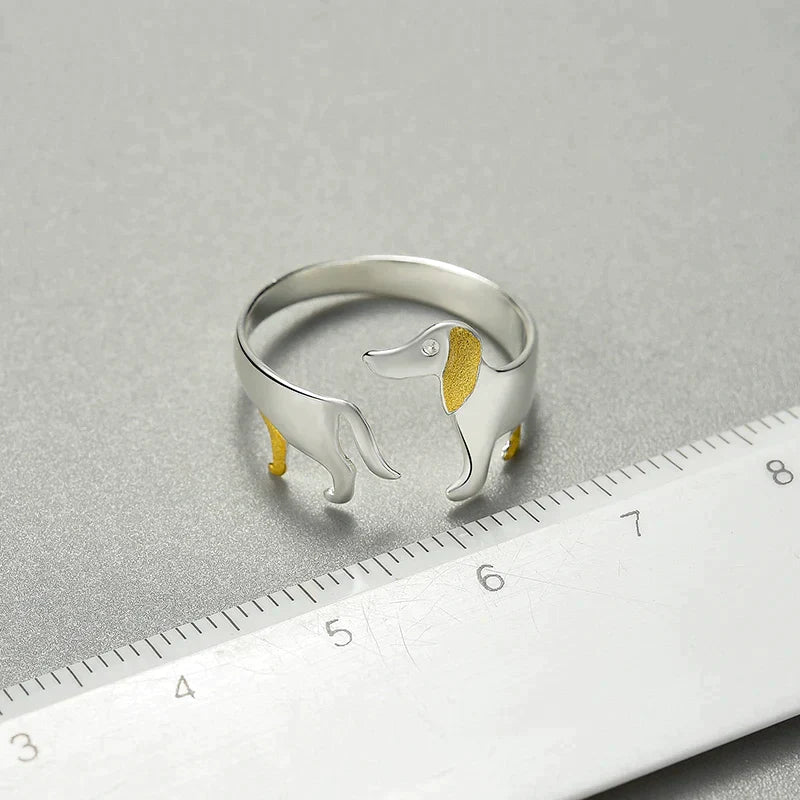 Cute Dachshund Ring | For the animal lovers among us!