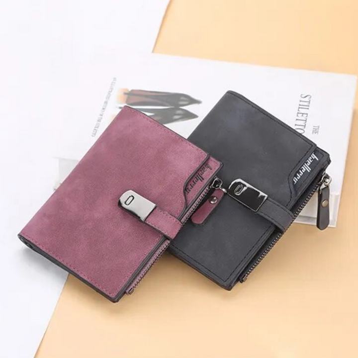 Compact Wallet with Magnetic Clasp | Handy & Trendy