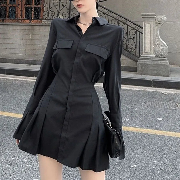 Yasmin long-sleeve dress | Classic and versatile