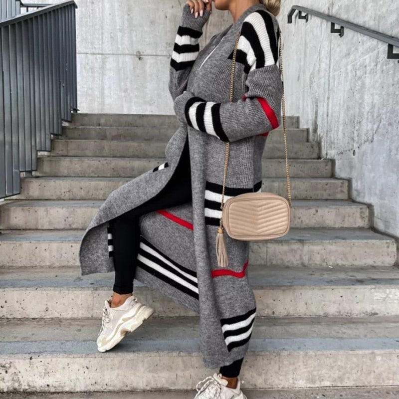Mira Vest | A long vest with a unique design