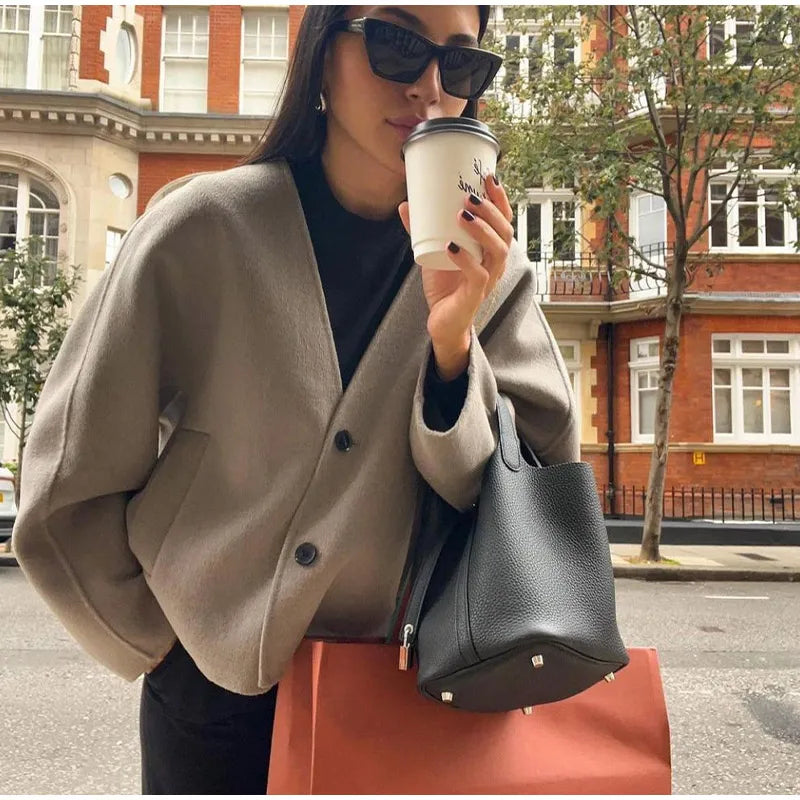Sarah Vest | Modern & Sleek