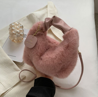 Fluffy Handbag | This bag you just want to hug