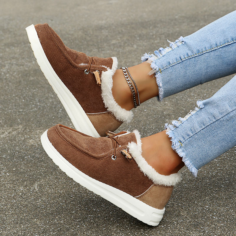 Isabeau Shoes | The best combo of warm feet & style