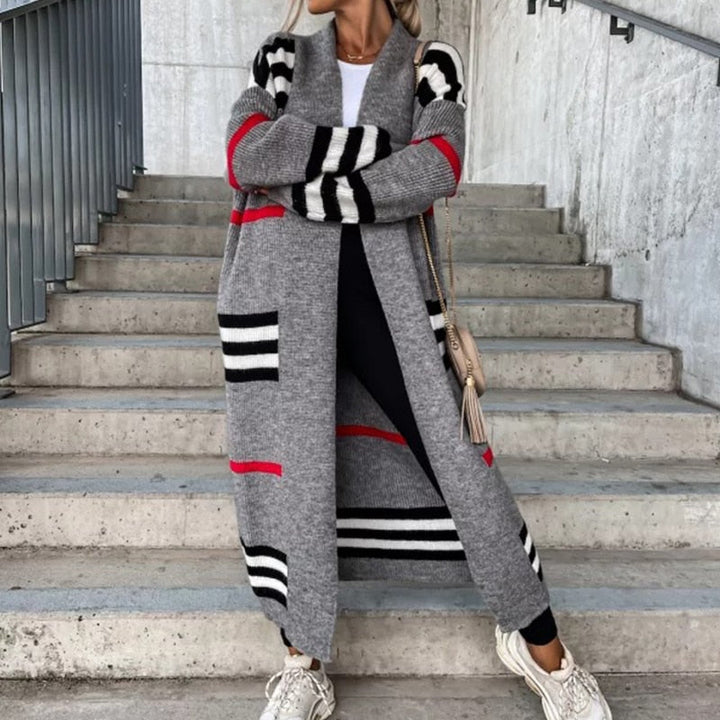 Mira Vest | A long vest with a unique design