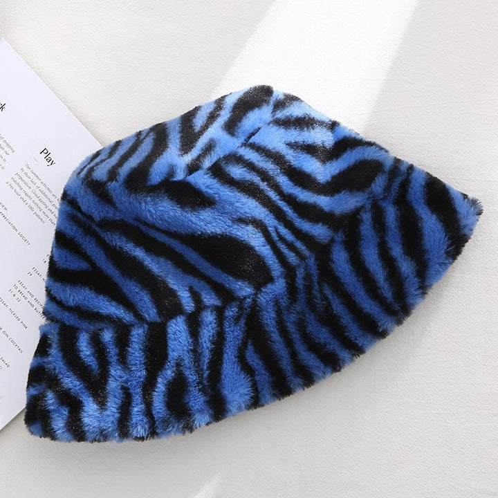 Pipa Plush Bucket Hat | Warm & Fashionable Through Winter