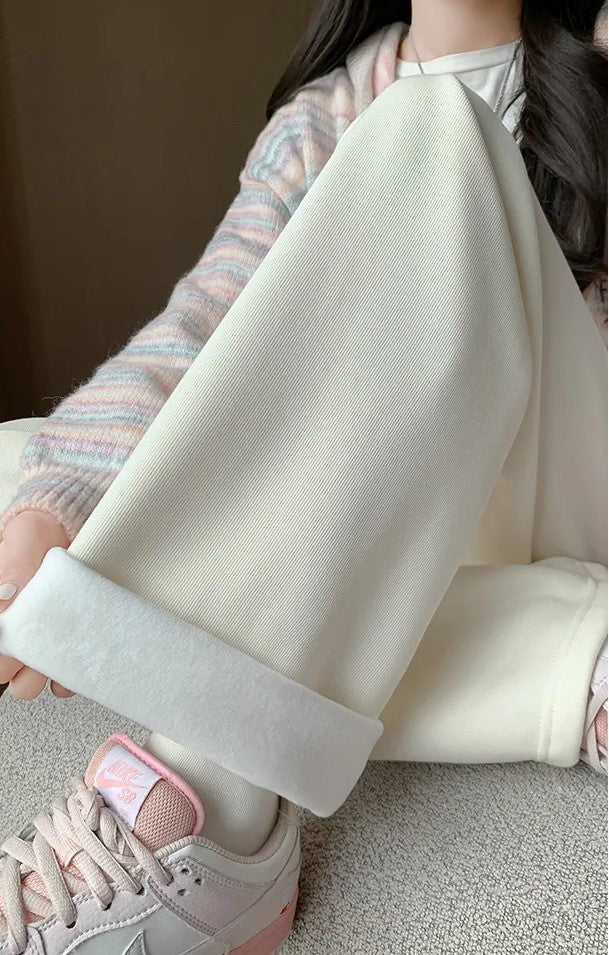 Cara Retro Sweatpants | Vintage & Stylish