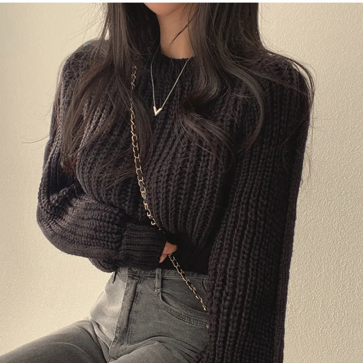 Krótki sweter Lora | Luźny i stylowy