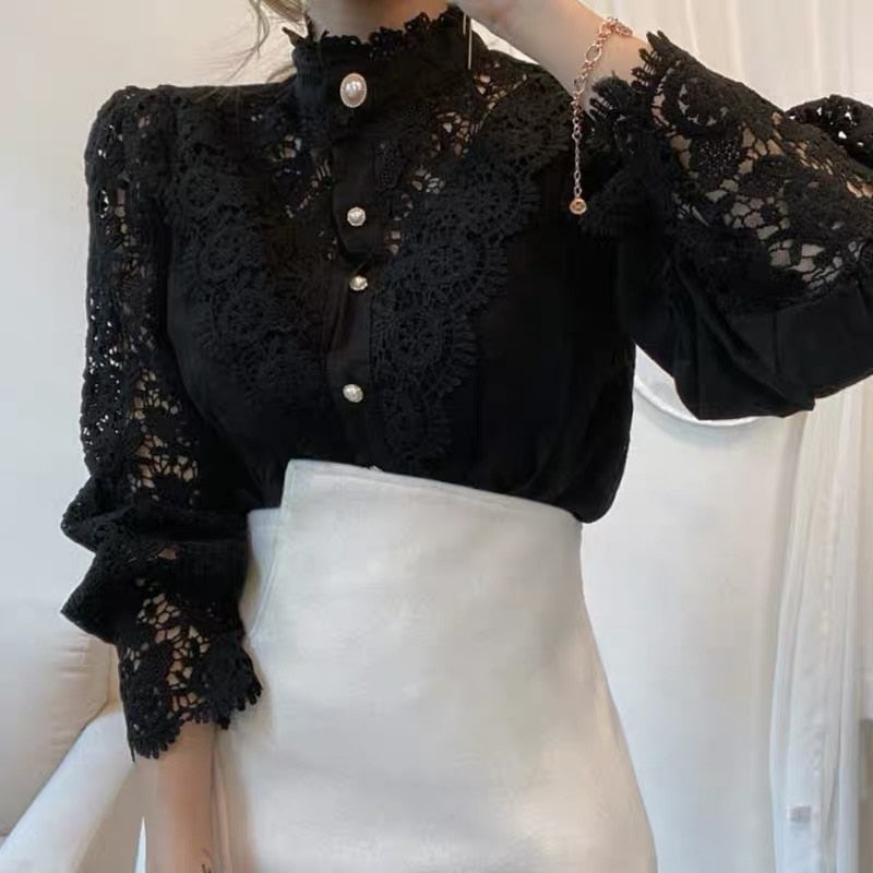 Louis Blouse | Classic, elegant & super cute!