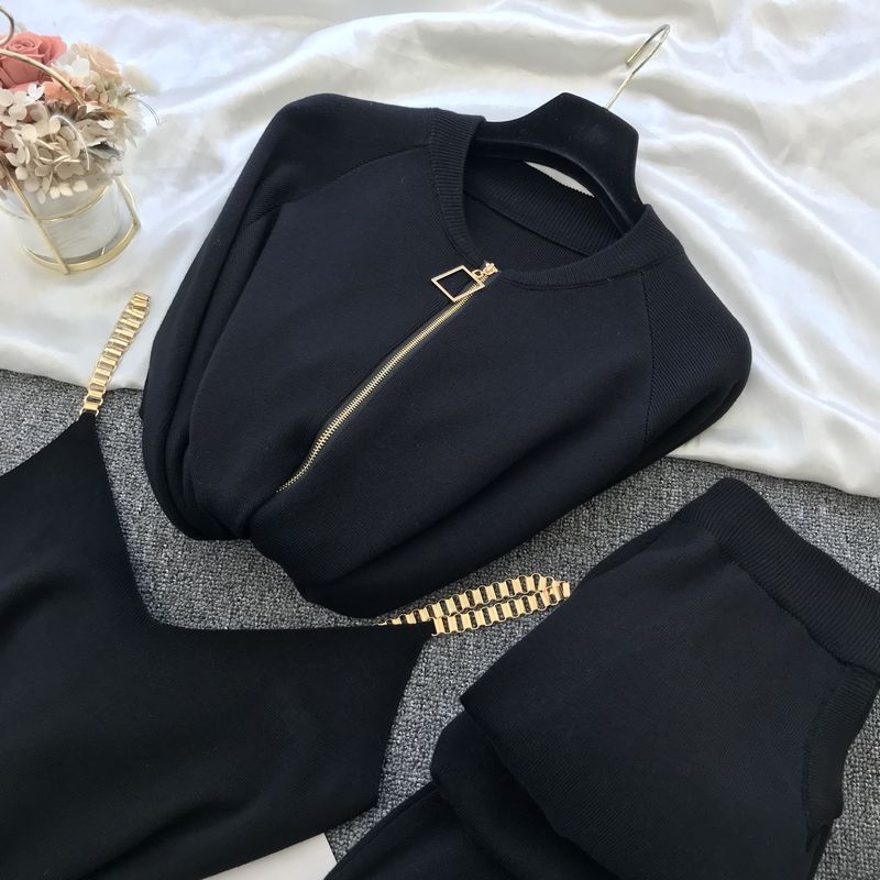 Vicky zestaw treningowy | 3-częściowy, stylowy dres damski