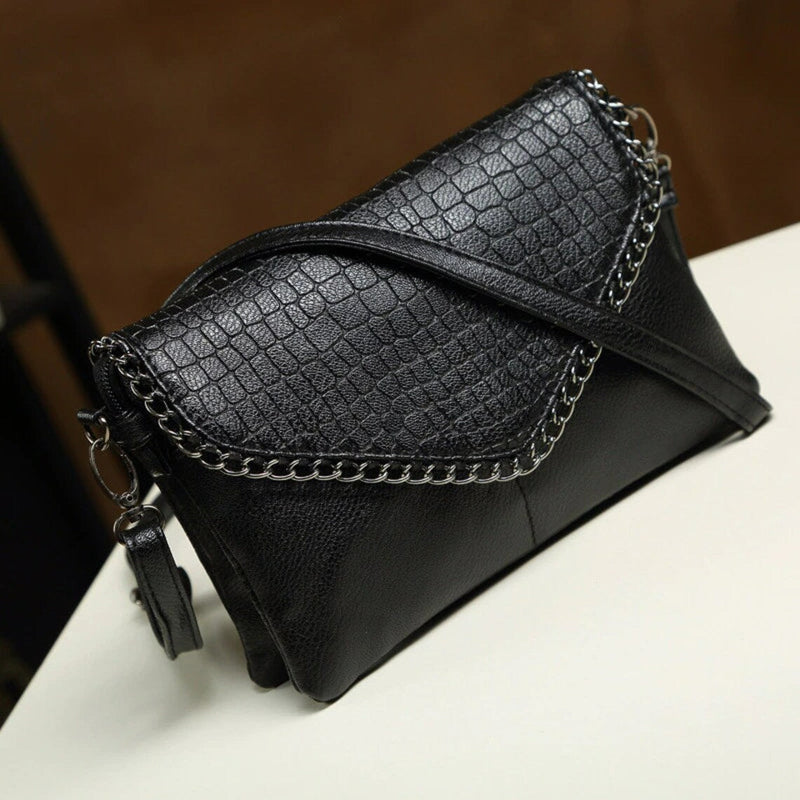 Alexa Clutch | Classic & Stylish